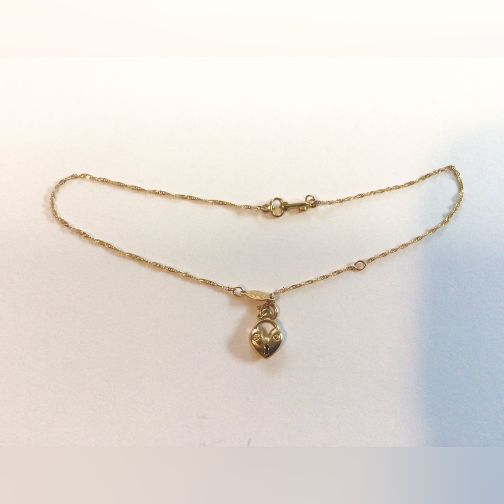 Heart Padlock and Key 14k anklet Italian made unknown maker. Ankle Bracelet.